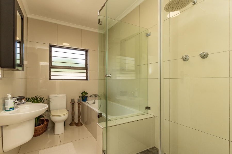 To Let 3 Bedroom Property for Rent in Claremont Western Cape